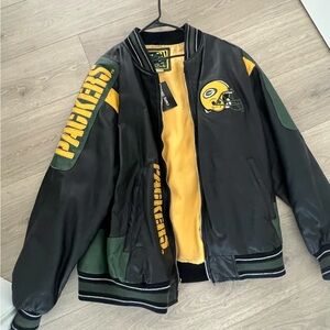 Vintage Green Bay Packers Black and Yellow Jacket